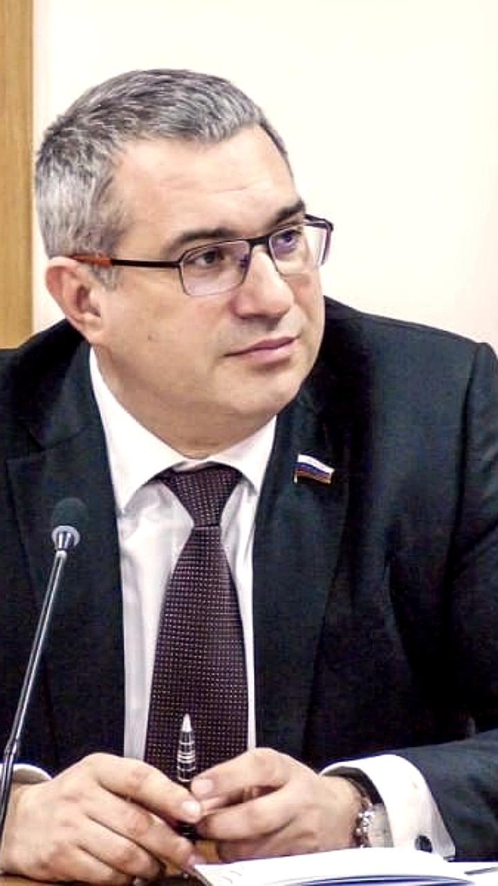 Дмитрий Барыкин, экс-спикер гордумы, заочно арестован по делу о мошенничестве