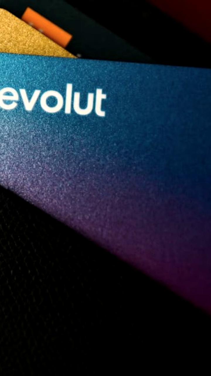 Великобритания приостановила выдачу банковской лицензии Revolut из-за рисков