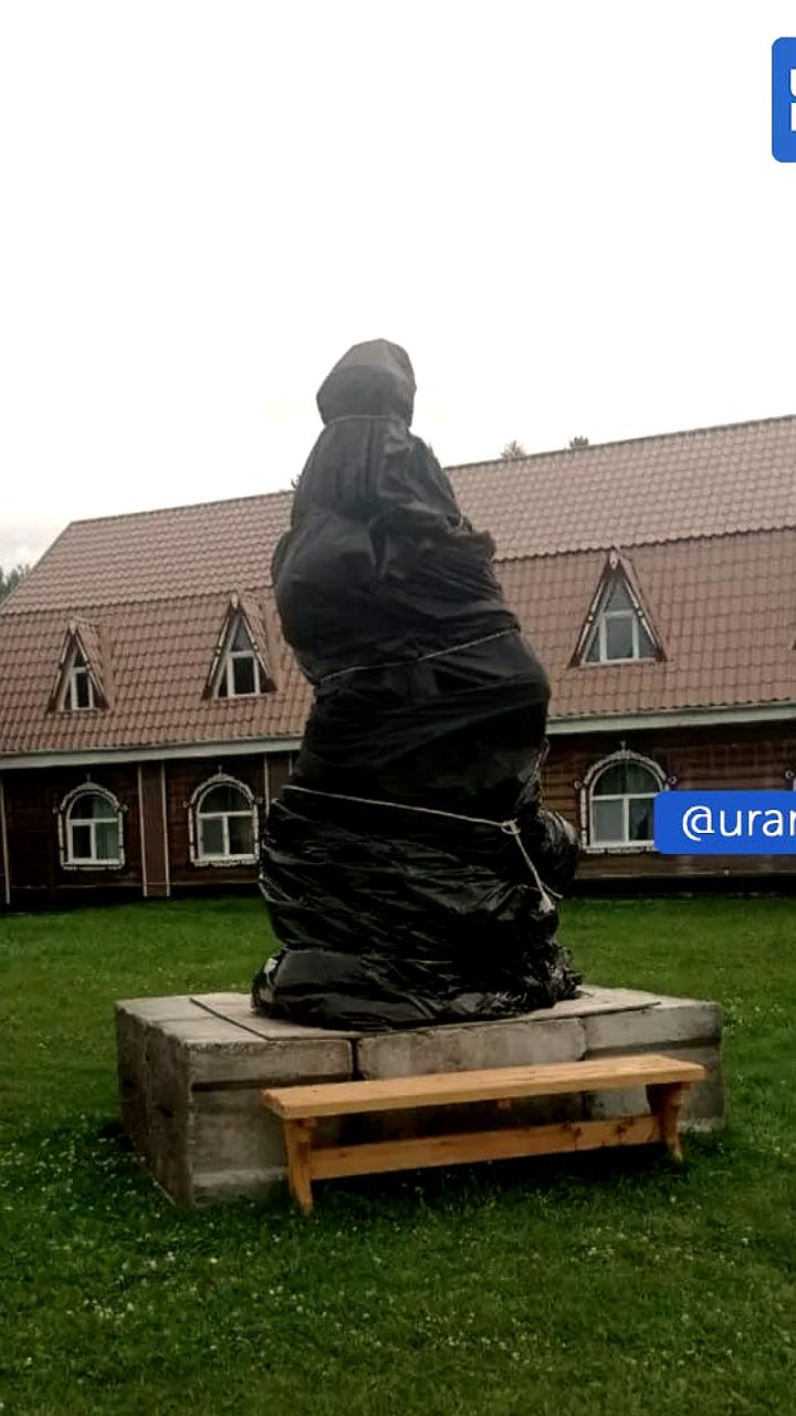 Тобольский суд оштрафовал Луизу Шамсутдинову за разжигание межнациональной розни и незаконную установку скульптуры