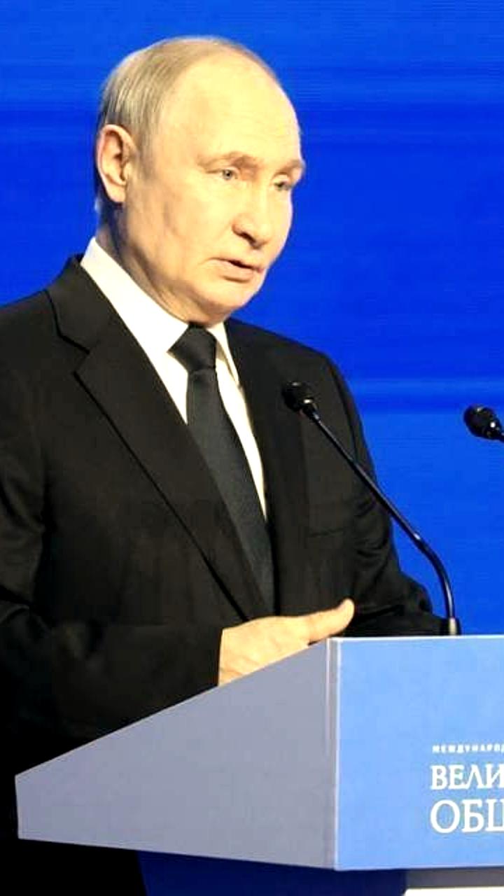 Владимир Путин наградил Ирину Соловьёву медалью ордена За заслуги перед Отечеством II степени
