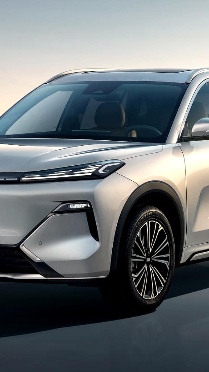 Белджи представил электромобиль Geely EX2 в Минске с началом продаж в ноябре