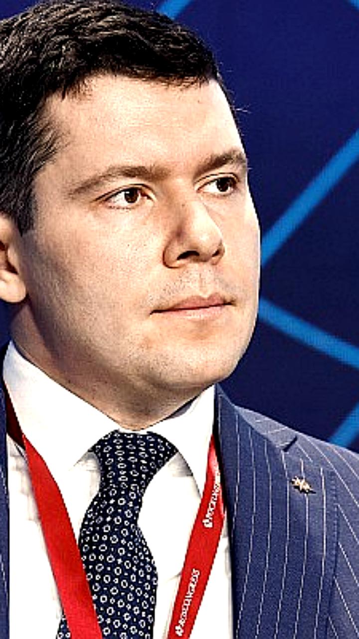 Минпромторг запросил 259 млрд руб из ФНБ для поддержки авиапрома России