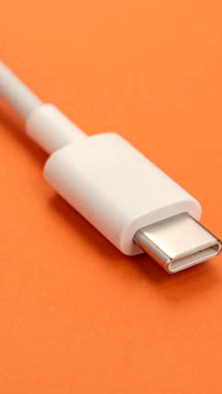 С 2028 года в ЕС все зарядные устройства до 240 Вт будут оснащены USB C
