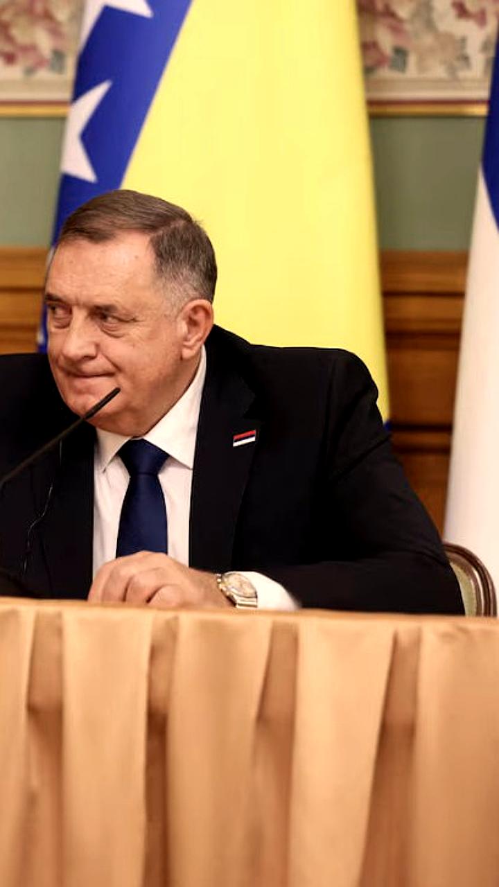 Парламент Республики Сербской назначил Ану Тришич Бабич исполняющей обязанности президента на фоне отставки Милорада Додика