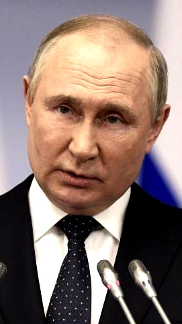 Путин и Назаров поздравляют с Днем отца, подчеркивая важность роли отца в семье