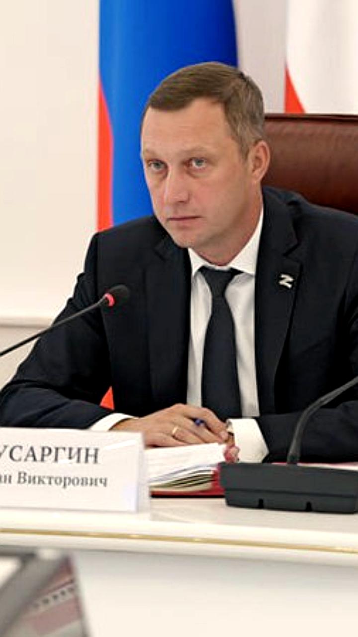 Губернатор Бусаргин требует разобраться с завышением платы за вывоз мусора в Саратовской области