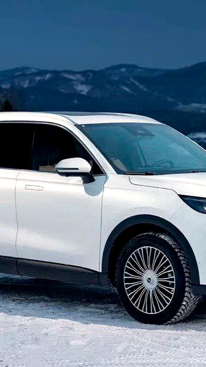 Изменения цен на автомобили: Chery и Exeed снижают, Solaris и Jaecoo повышают
