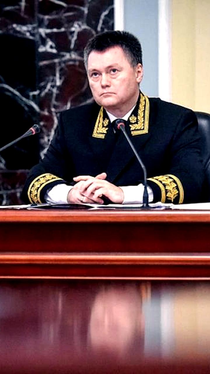 Игорь Краснов подчеркивает независимость судей и необходимость внедрения ИИ в судебную систему