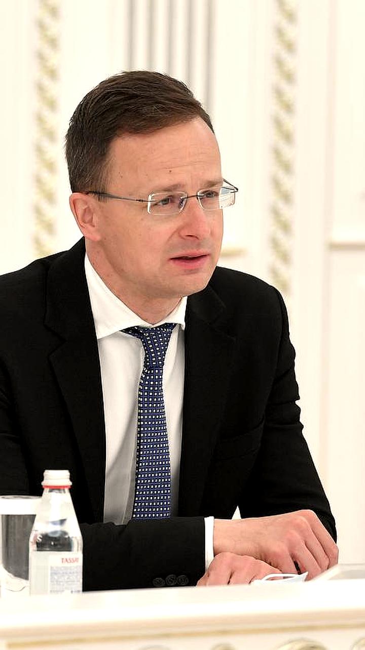 Венгрия оспорит решение ЕС по российскому газу, заявляет министр Сийярто