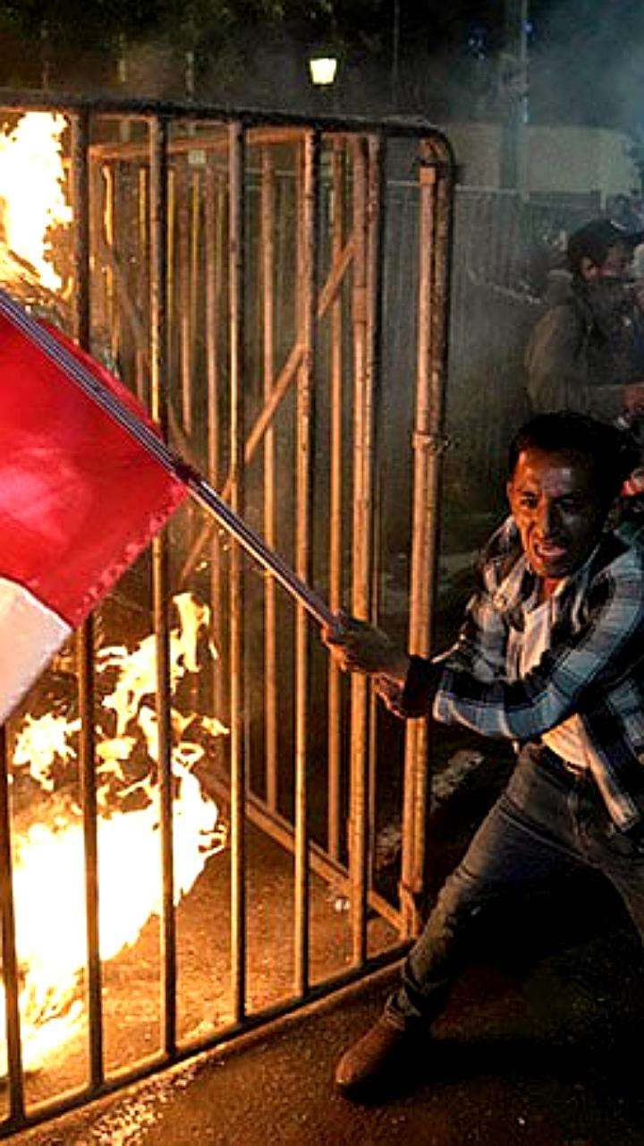 Президент Перу объявил чрезвычайное положение в Лиме из-за протестов