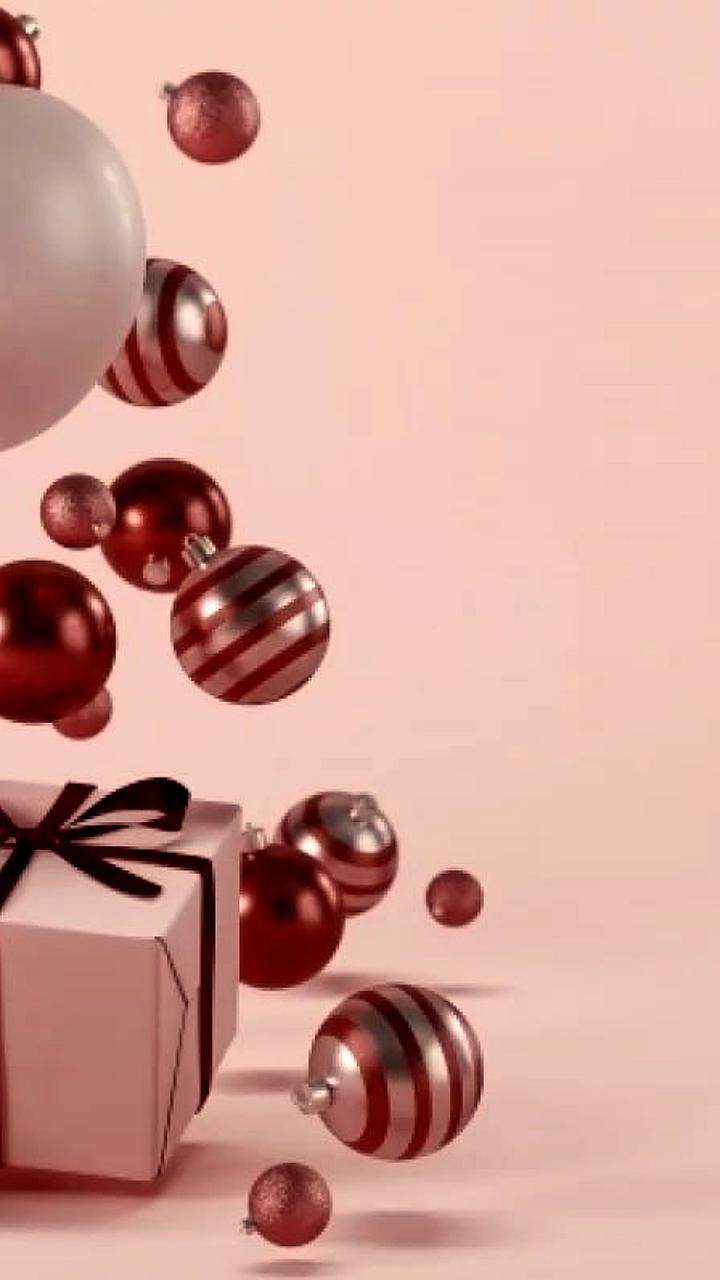 Россияне активно дарят подарки коллегам: опрос показал предпочтения и расходы