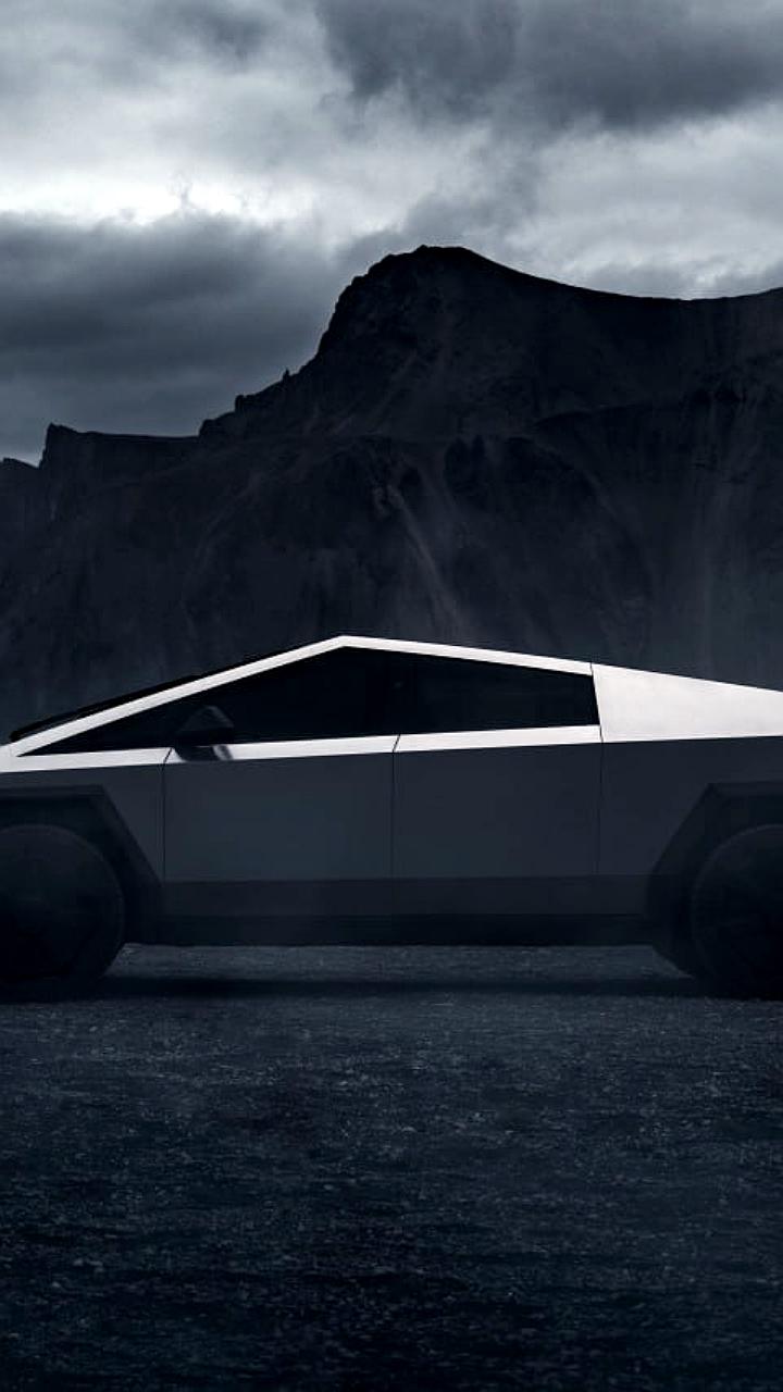 Tesla отзывает 76 тысяч электромобилей из-за проблем с мощностью и освещением
