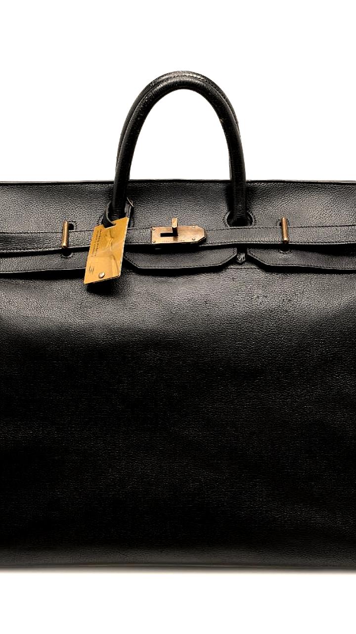 Сумка Le Birkin Voyageur Джейн Биркин выставлена на аукцион в Абу Даби