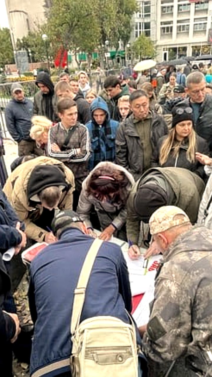 Во Владивостоке запланирован митинг против повышения утилизационного сбора и НДС