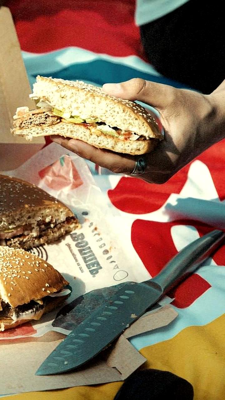 Бургер Кинг анонсирует возвращение Воппер пиццы 29 октября