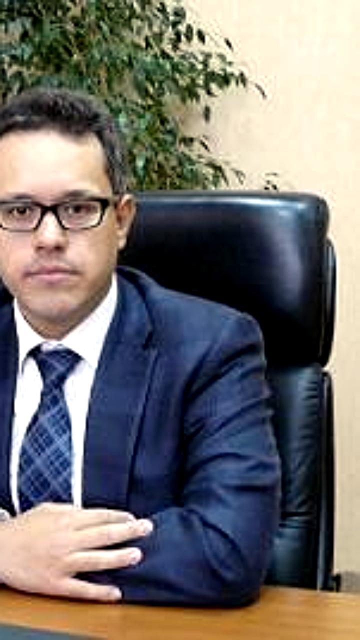 Завершено расследование дела о выводе 2,4 млн евро в Сингапур: экс-директор РСХБ Михаил Шихман не признает вину