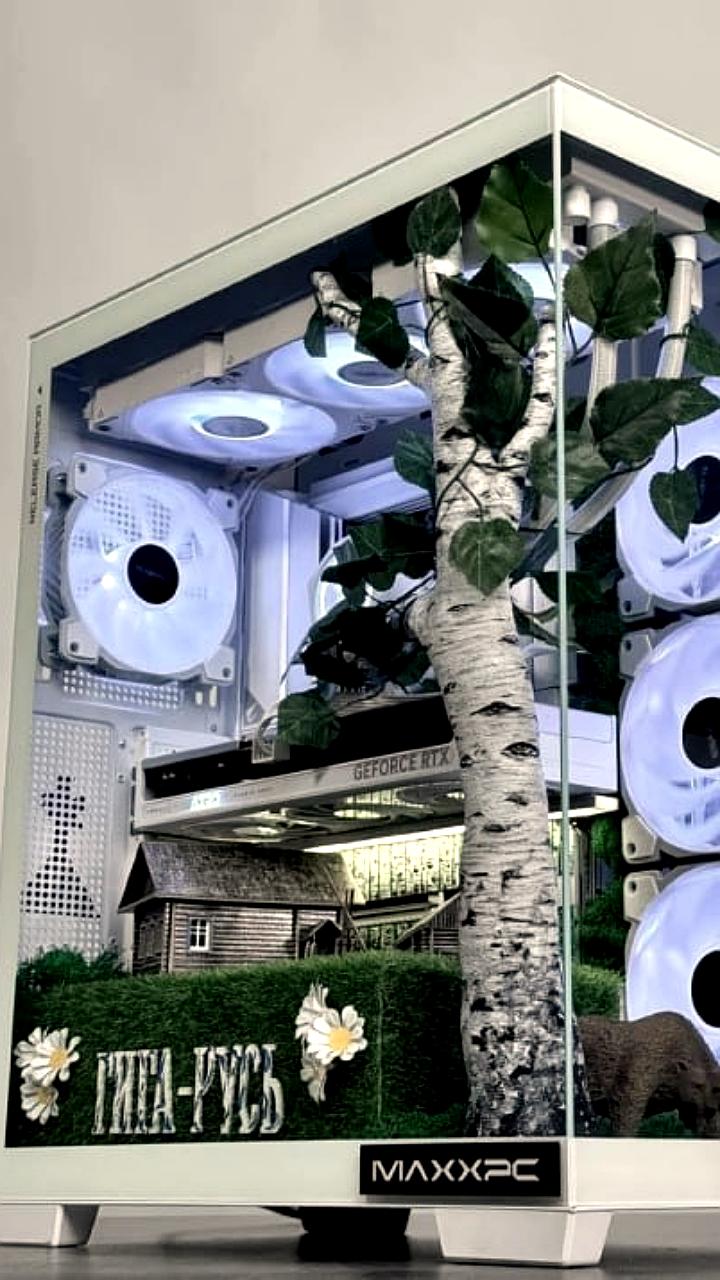 В России представлен уникальный игровой ПК 'ГИГА РУСЬ' ко Дню народного единства