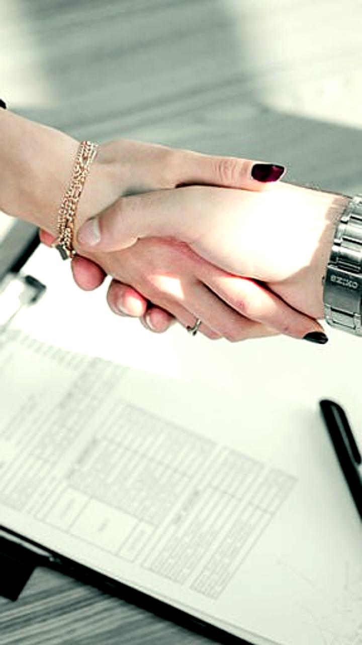 Минтруда разъясняет правила совмещения должностей и доплат