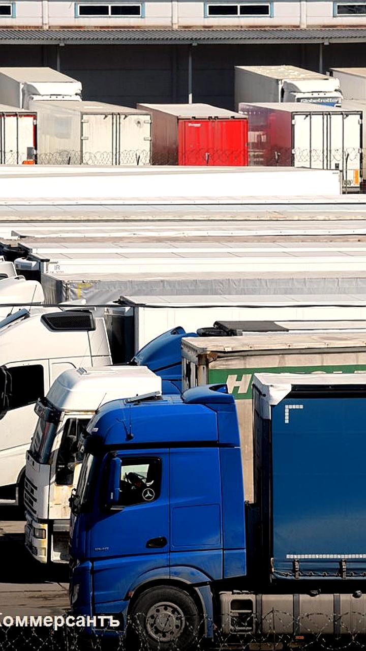 Продажи полуприцепов в России упали на 60% за 9 месяцев 2023 года