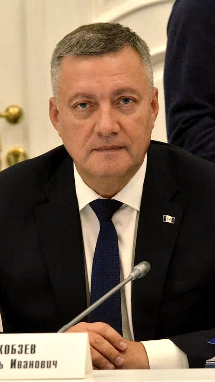 Губернатор Иркутской области Игорь Кобзев отмечает день рождения на фоне успехов бокса