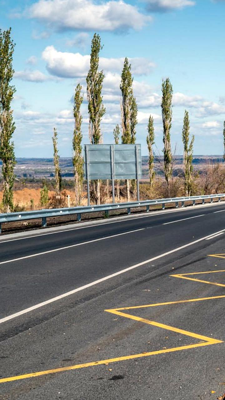 Комплексный ремонт дорог в ЛНР, ДНР и Запорожской области улучшает безопасность