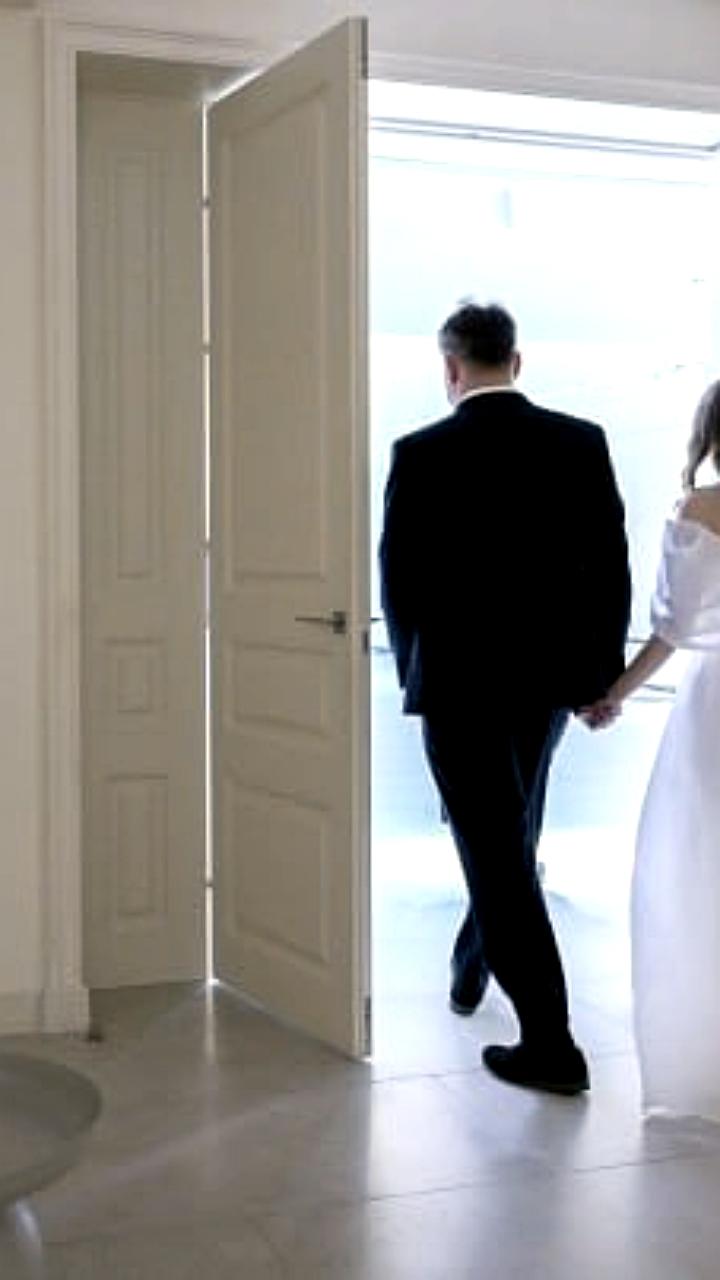 Тенденции смены фамилий среди московских невест: более 60% выбирают фамилию мужа