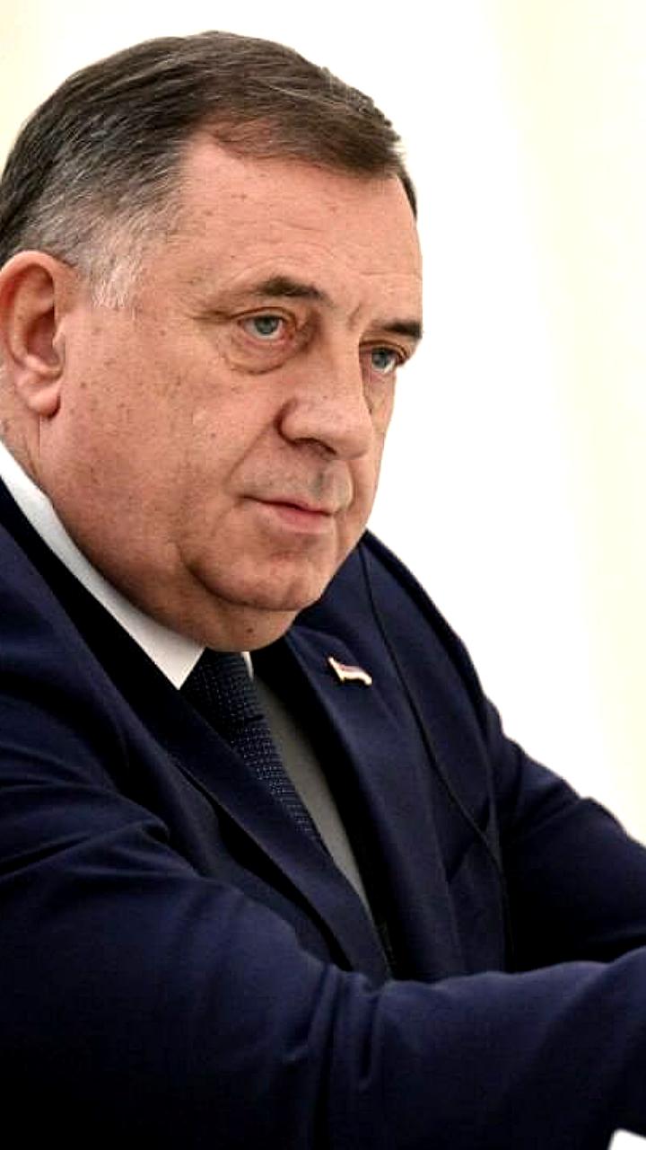 США сняли санкции с Милорада Додика и его семьи