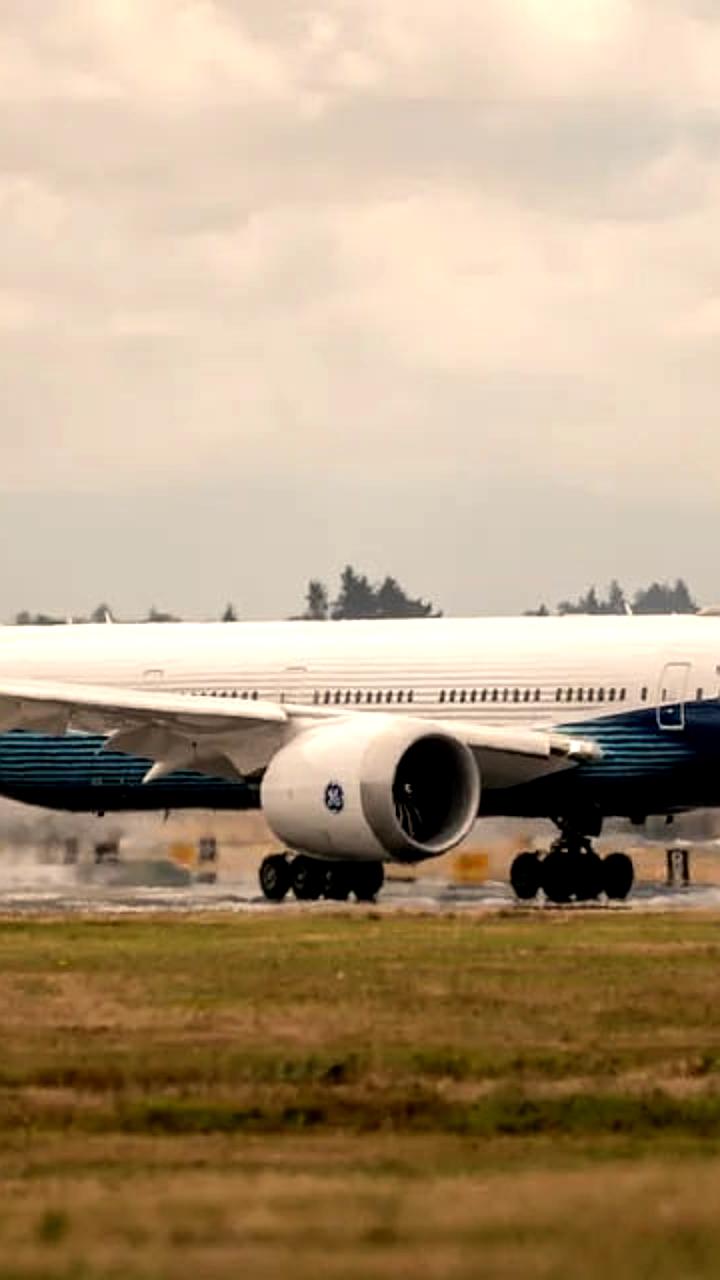 Boeing переносит дебют 777X на 2027 год и списывает 4,9 млрд долларов убытков