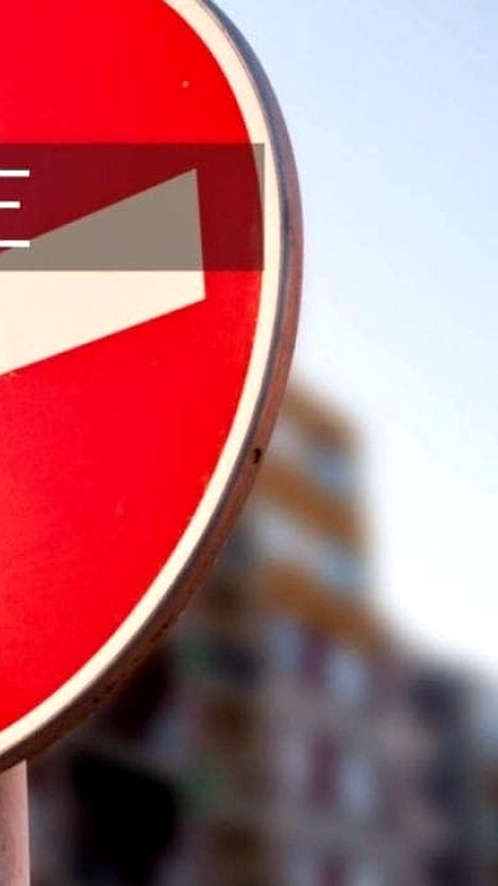 В Симферополе временно перекроют улицы Ким и Куйбышева для устранения последствий ДТП и обрезки деревьев