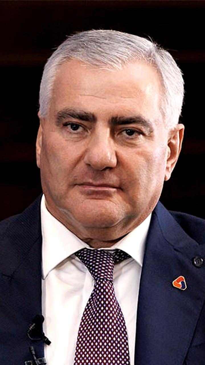 Антикоррупционный суд продлил арест бизнесмена Самвела Карапетяна на месяц