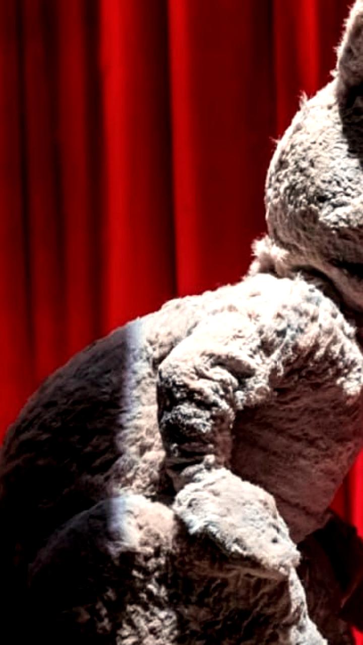 Премьера 'Алисы в Стране чудес' в Екатеринбурге: современная интерпретация классики