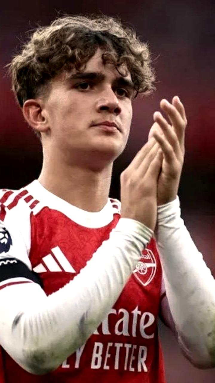 Макс Доуман стал самым молодым игроком, вышедшим в стартовом составе АПЛ