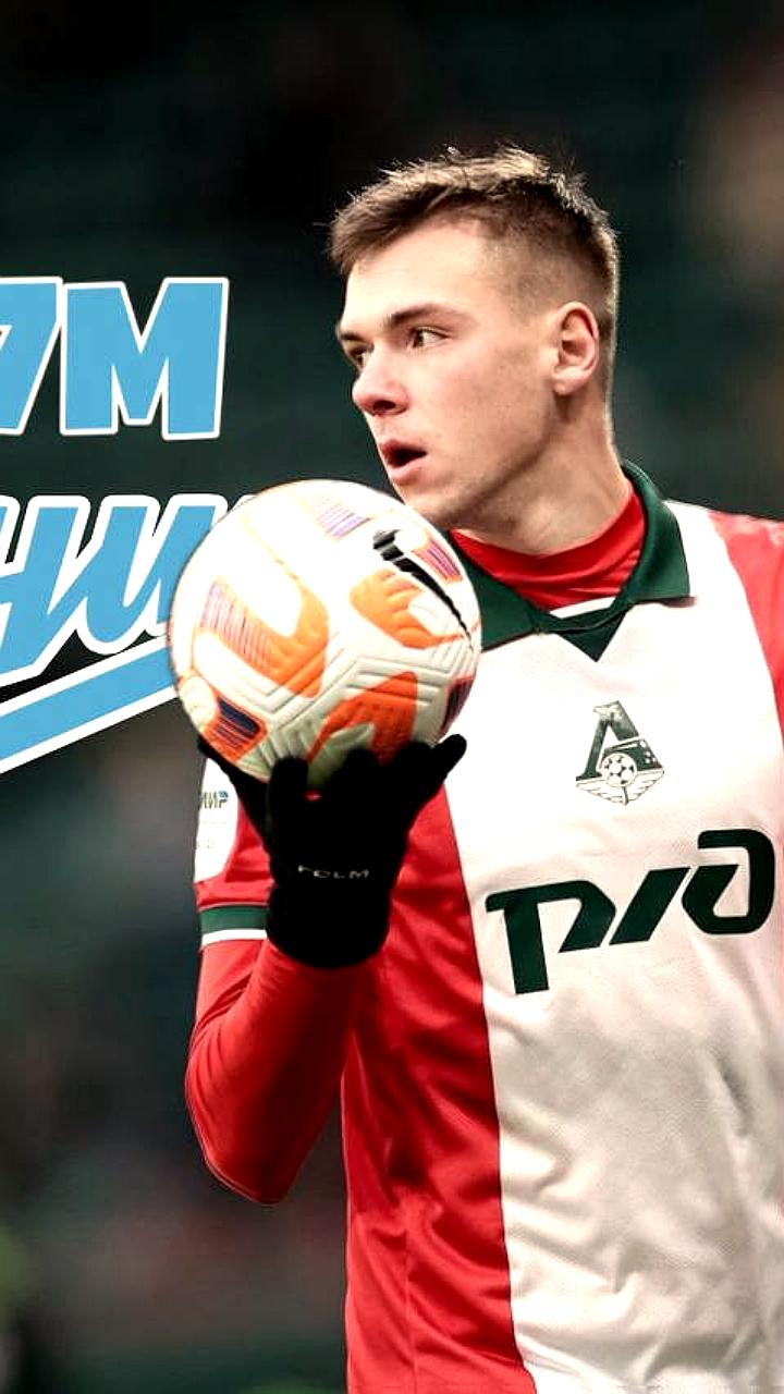 Зенит не проявляет интереса к защитнику Локомотива Сильянову, несмотря на слухи о трансфере