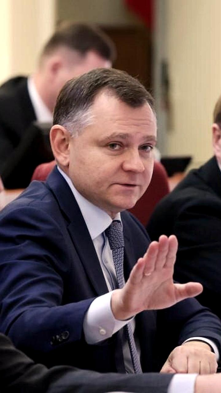 Анализ трудоустройства ветеранов СВО и стабильность рынка труда в Ростовской области и Югре