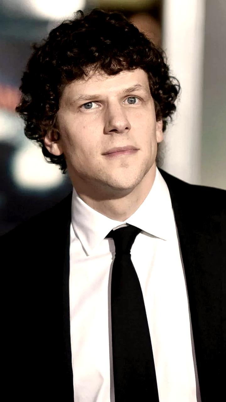 Джесси Айзенберг объявил о намерении стать донором почки для незнакомца