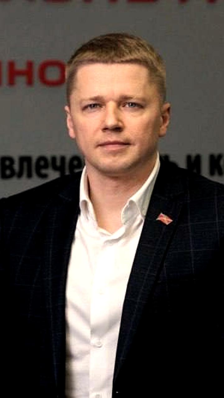 Депутат Владивостока Алексей Ткачев покинул Думу для работы в Москве