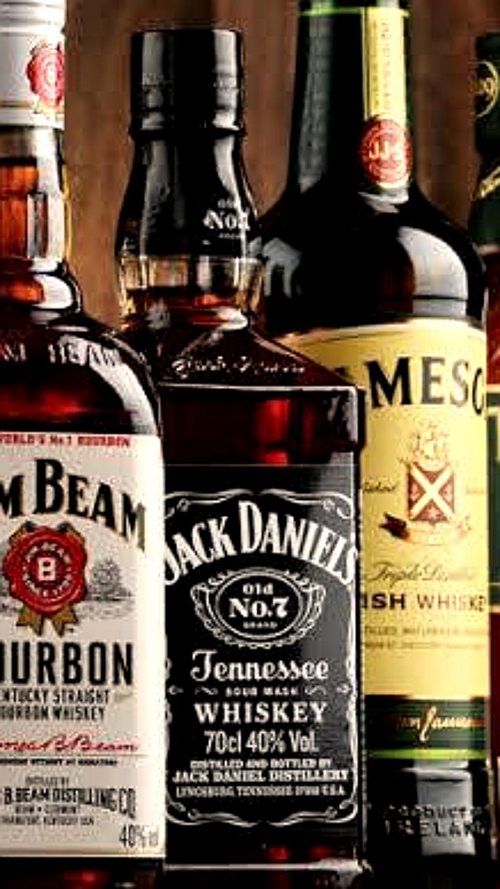 Российские власти рассматривают повышение пошлин на крепкий алкоголь с 2026 года