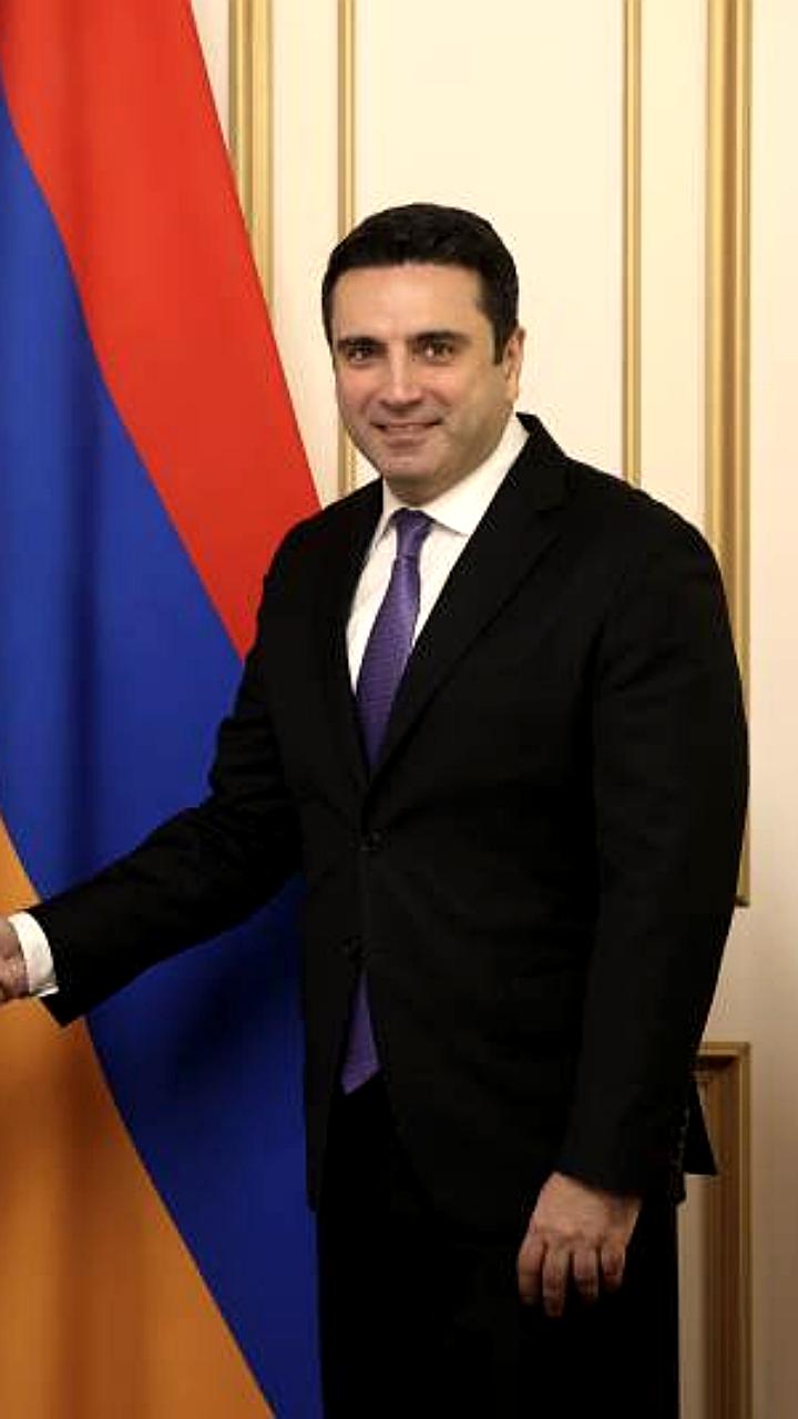 Продолжение контактов между Арменией и Азербайджаном: визиты делегаций