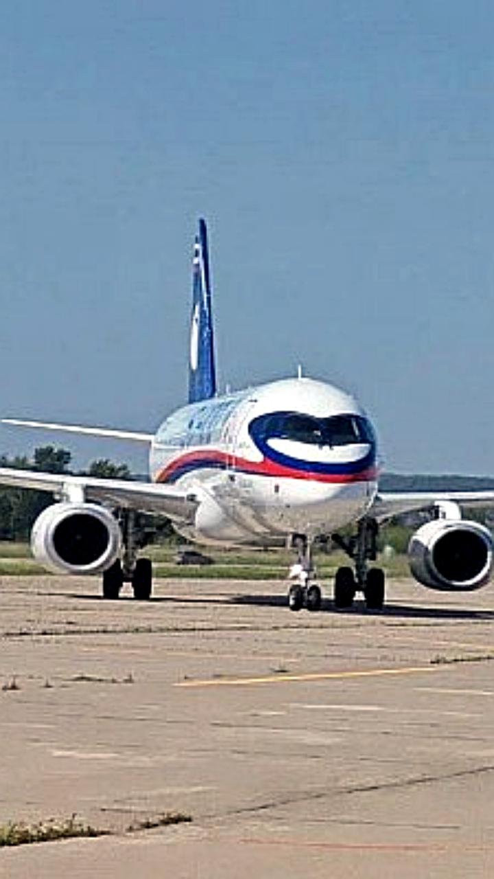 Минпромторг РФ планирует ремоторизацию Superjet 100 с новыми двигателями ПД-8 к 2026 году
