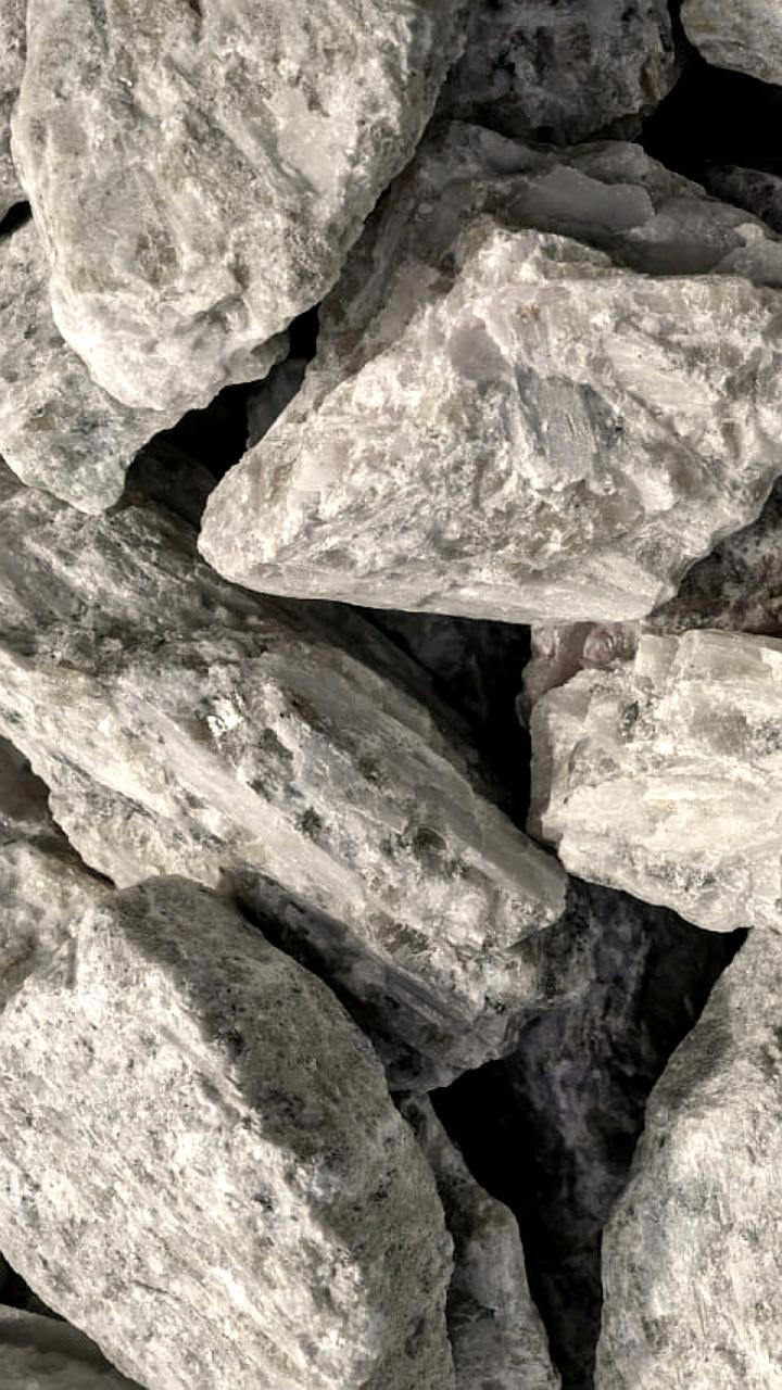 Россия планирует начать производство лития к 2026 году, сообщает Олег Казанов