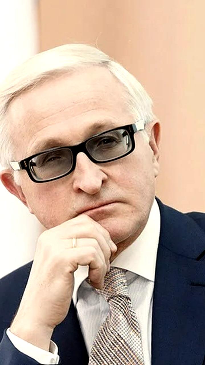 Александр Шохин анонсировал внедрение ИИ на 70 промышленных предприятиях России