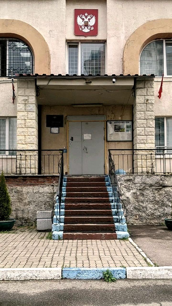 В Санкт-Петербурге 13-летний школьник задержан за попытку поджога отдела полиции