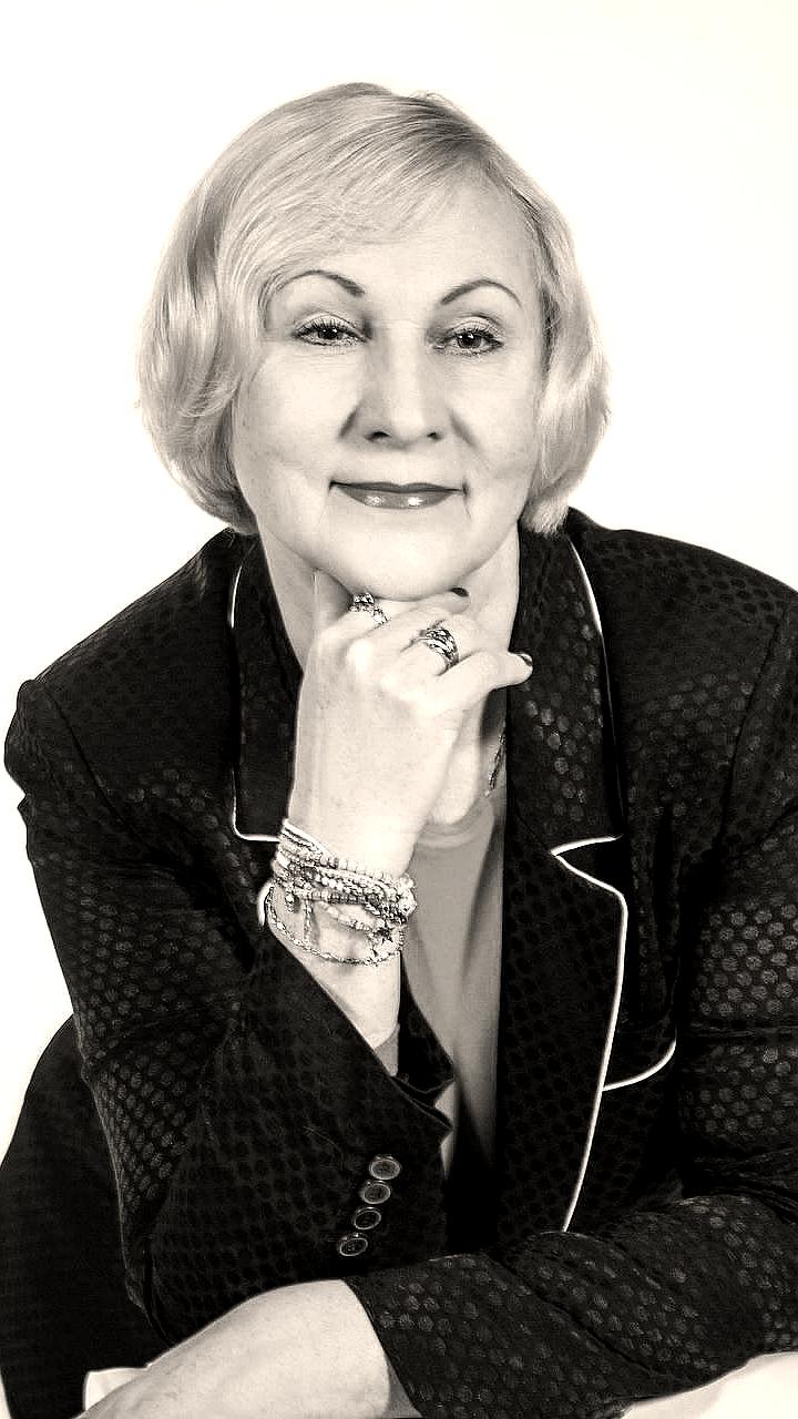 Прощание с Ольгой Карниловой и Екатериной Морозовой: церемонии в Ульяновске и Орле