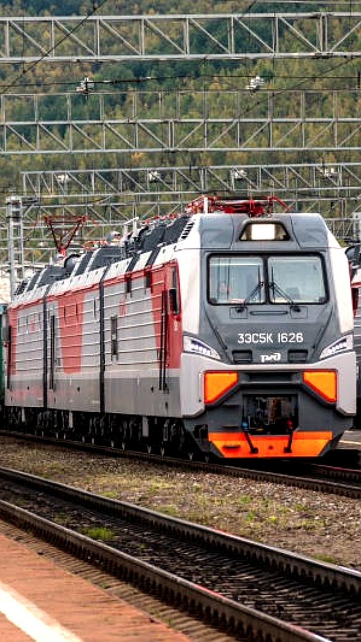 Рост погрузки на РЖД в октябре на фоне снижения грузооборота за год