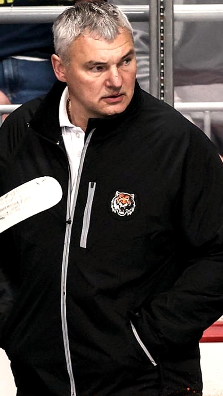 Главный тренер Амура Гальченюк временно заменен из-за вирусной инфекции