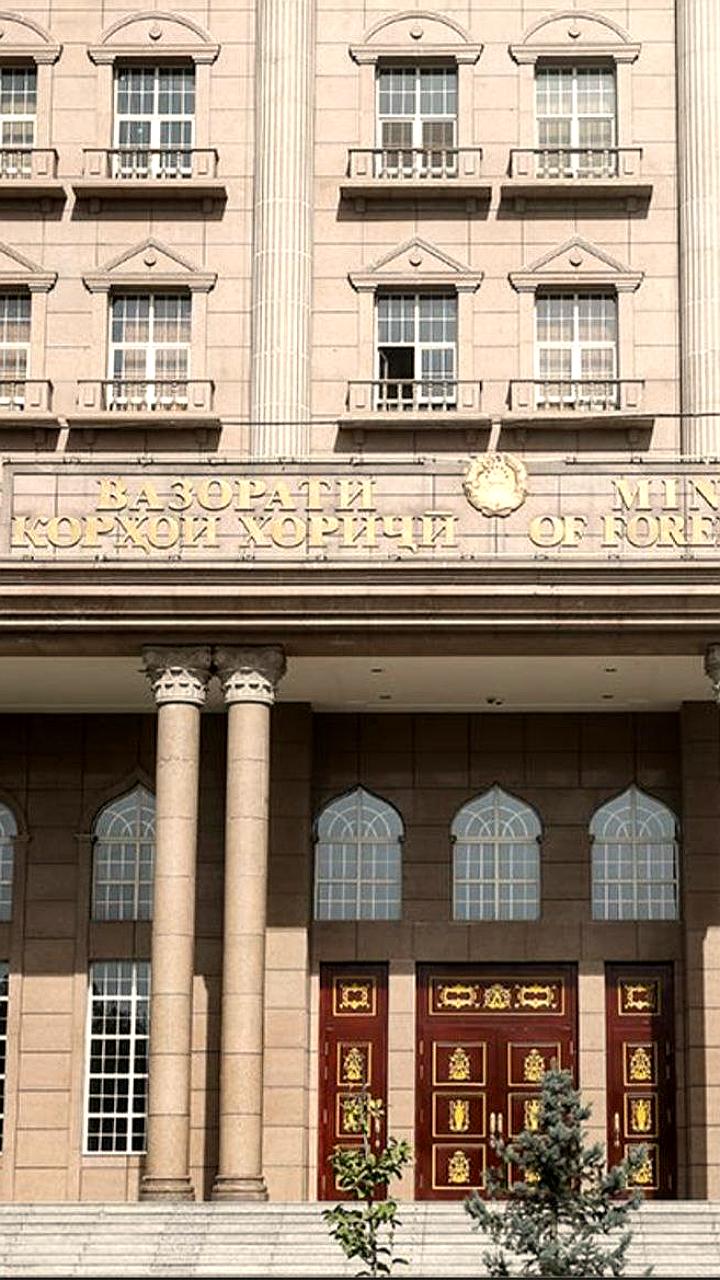 Таджикистан осуждает новые санкции ЕС и защищает свои банки