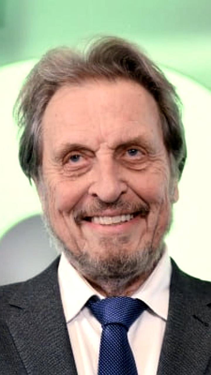 Эррол Маск рекомендует Илону инвестировать в гигафабрику в России