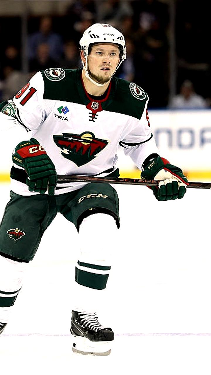 Тарасенко ведет Миннесоту к победе над Ванкувером, набирая три очка