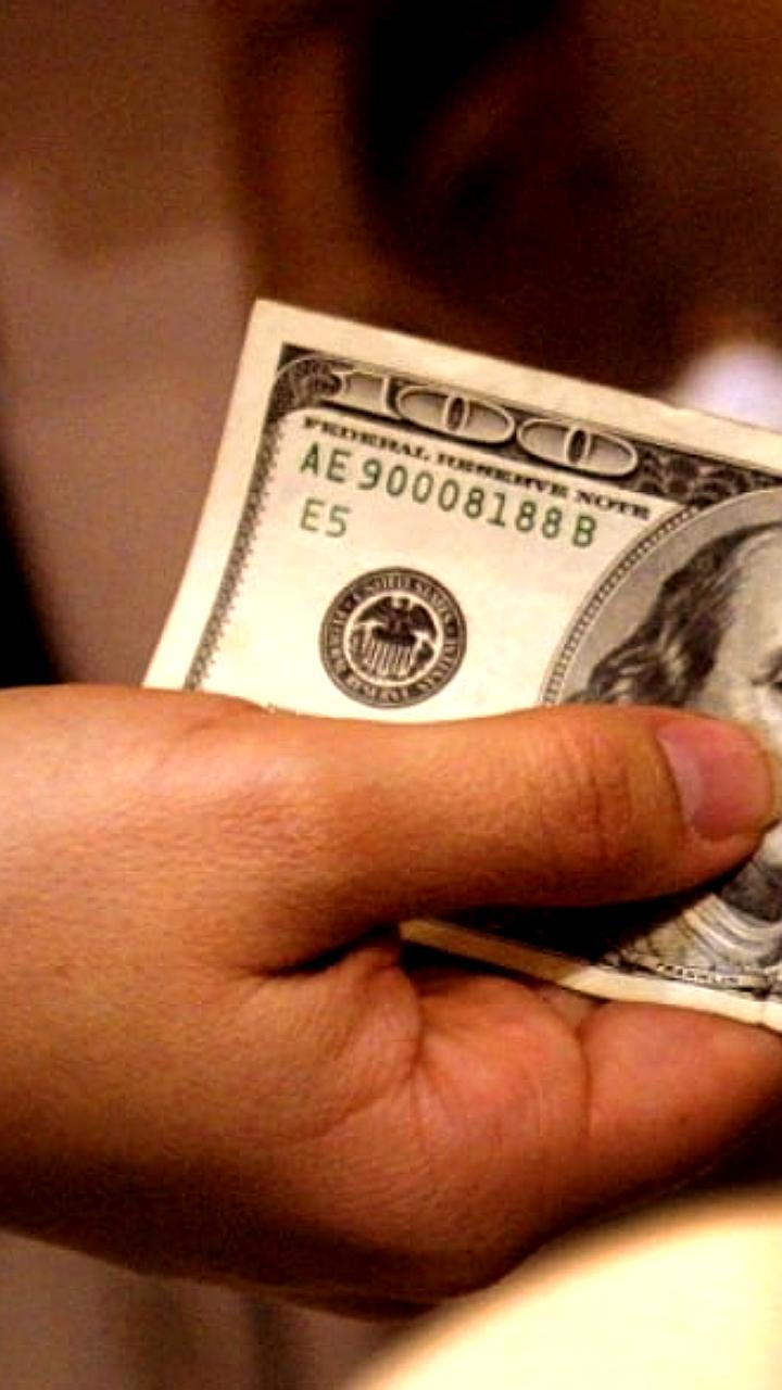 США обсуждают долларизацию в Аргентине на фоне глобальных экономических изменений