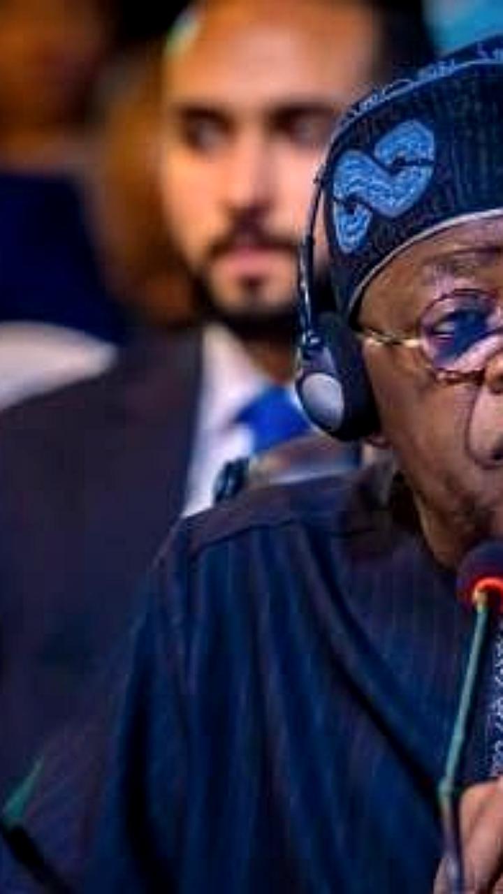 Президент Нигерии обсудит с Трампом обвинения США в преследовании христиан